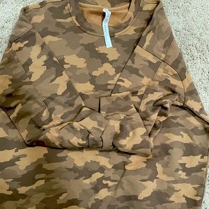 Lululemon sweatshirt size 10